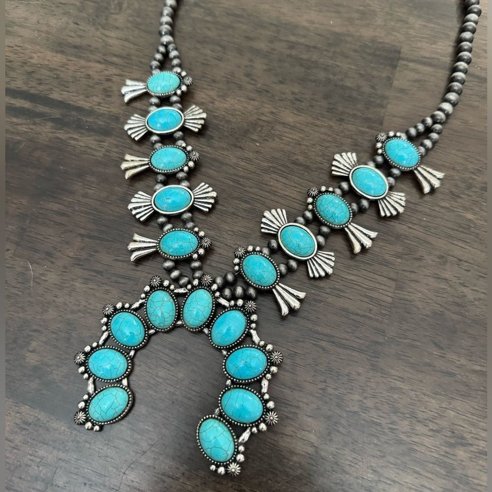 Turquoise Silver Western Southwest Squash Beaded Necklace
